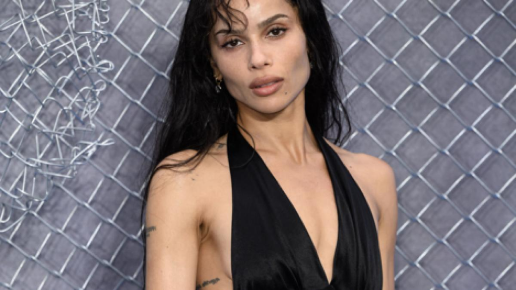 Bombă în showbiz! Zoë Kravitz și Harry Styles, surprinși în ipostaze tandre la Londra. S-a înfiripat o nouă poveste de dragoste?