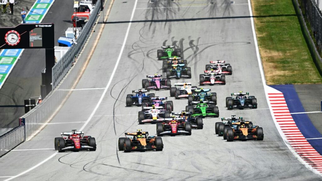 29 June 2025, Austria, Spielberg: Formula 1 driverst on start at the Formula One Austrian Grand Prix at the Red Bull Ring in Spielberg. Photo: Max Slovencik/APA/dpa