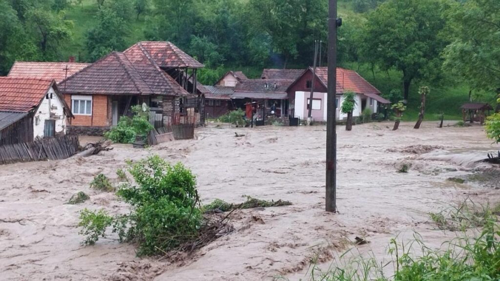 Cod galben de inundații în Prahova și Dâmbovița