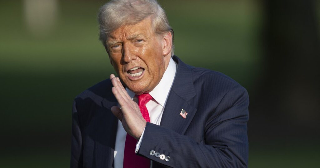 Donald Trump le-a urat „mult noroc” lui Taylor Swift şi Travis Kelce, proaspăt logodiți