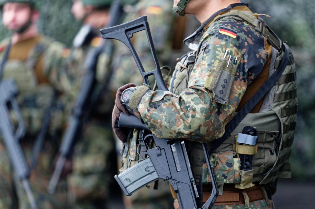 Guvernul german aprobă proiectul de lege pentru serviciul militar voluntar