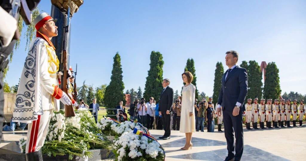 Jurnaliști amenințați cu moartea. Un politician pro-rus voia să blocheze coloanele oficialilor europeni
