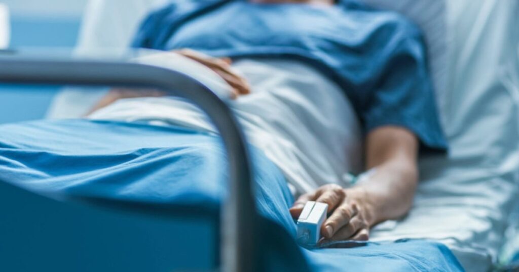 Ministerul Sănătății simplifică accesul la tratament pentru pacienții cronici și neasigurați. Nu mai e nevoie de bilet de trimitere sau de internare de la medicul de familie