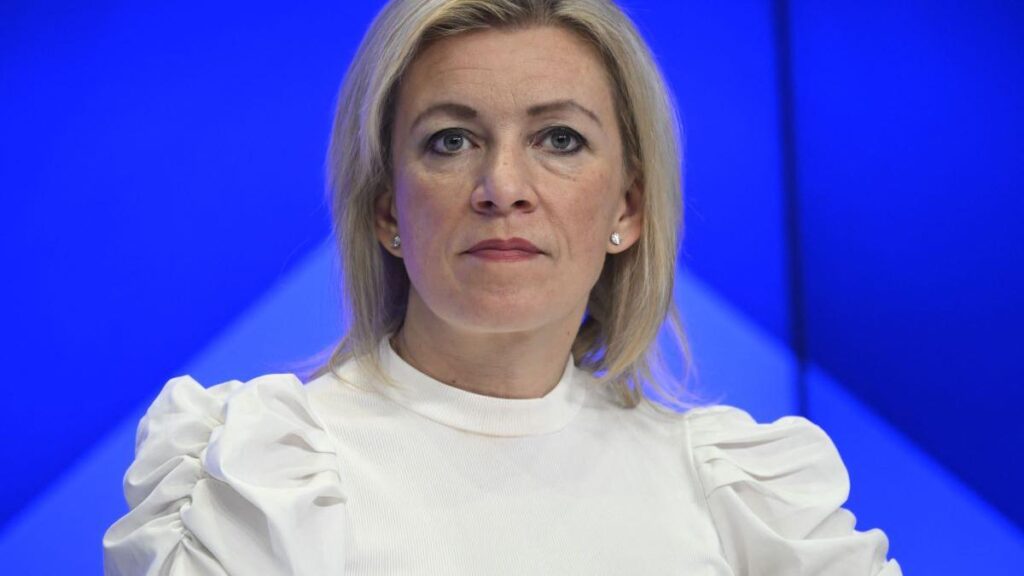 Moscova îl acuză pe Macron de „jigniri vulgare” la adresa lui Putin