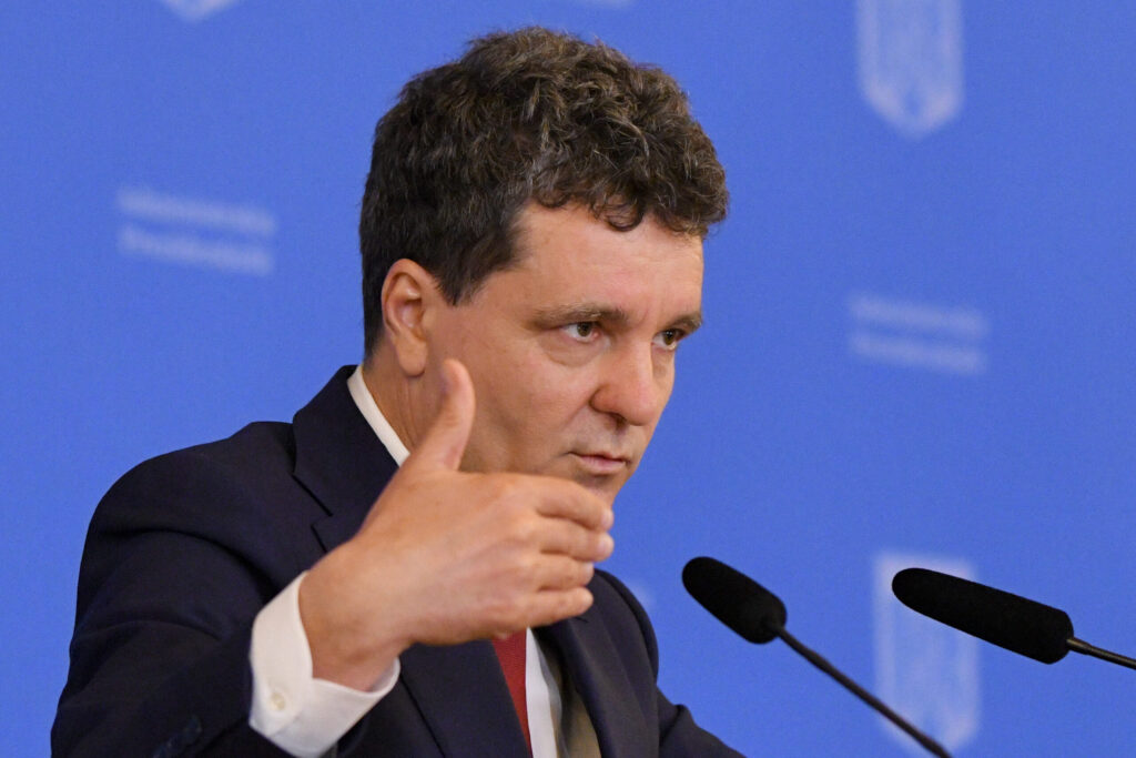 Președintele Nicușor Dan a părăsit sediul Guvernului / Nicușor Dan s-a alăturat discuțiilor din coaliția de guvernare pe tema Pachetului 2 de măsuri, inclusiv a pensiilor magistraților