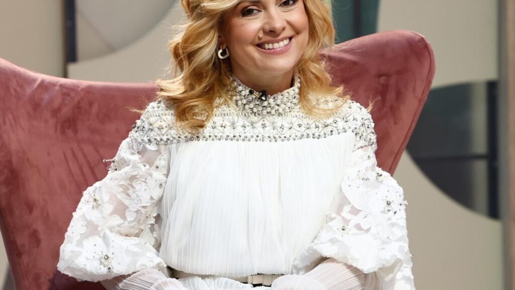 Primul concurent eliminat din emisiunea Mireasa. Ce a transmis Simona Gherghe: “Îmi pare rău!”