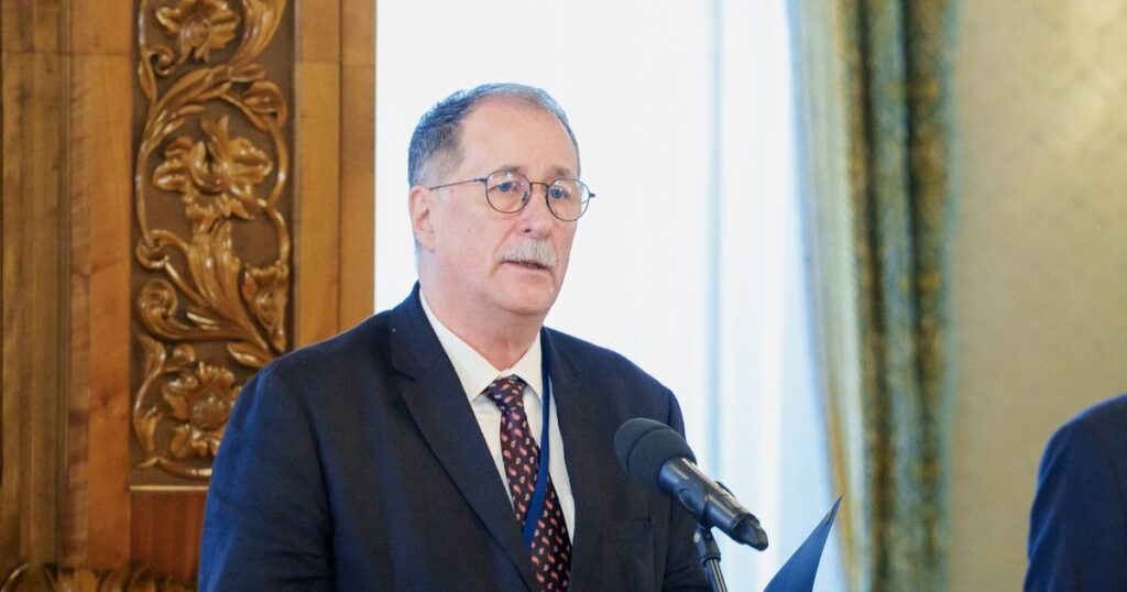 Sergiu Nistor, fostul consilier al președintelui Iohannis, a depus jurământul ca ambasador în Letonia