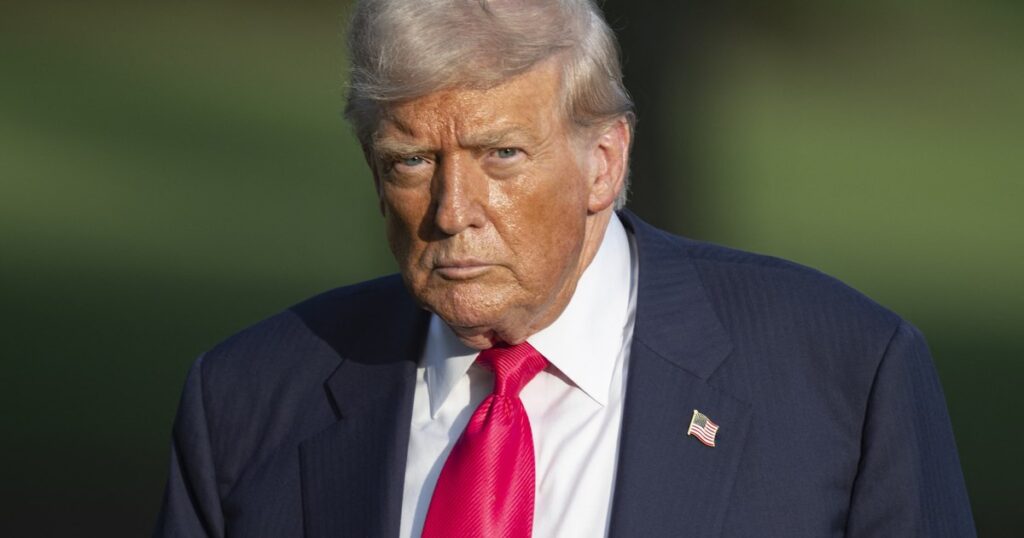 Trump contraatacă, după ce o curte de apel federală a decis că taxele vamale impuse de el sunt ilegale: „Toate sunt încă în vigoare”