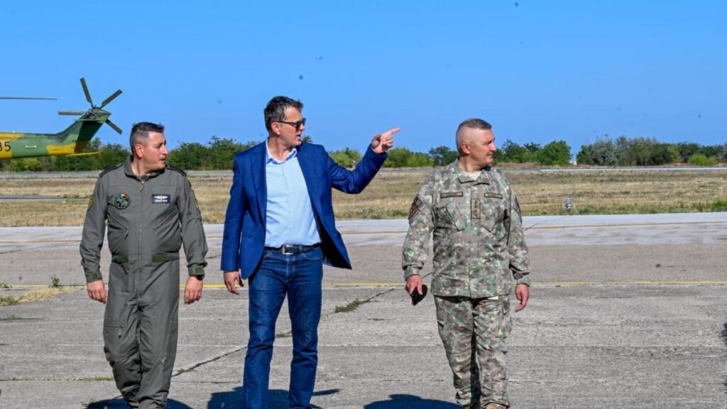 „Performanța nu se face pe bani publici”