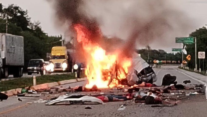 15 morţi pe autostrada dintre Merida şi Campeche Accident în Peninsula Yucatan din Mexic: 15 morţi pe autostrada dintre Merida şi Campeche