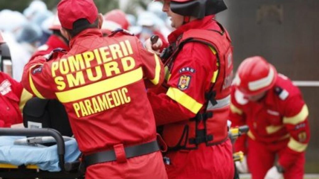 Accident cu opt persoane implicate, inclusiv minori, la Coşereni. A fost activat Planul Roşu de Intervenţie
