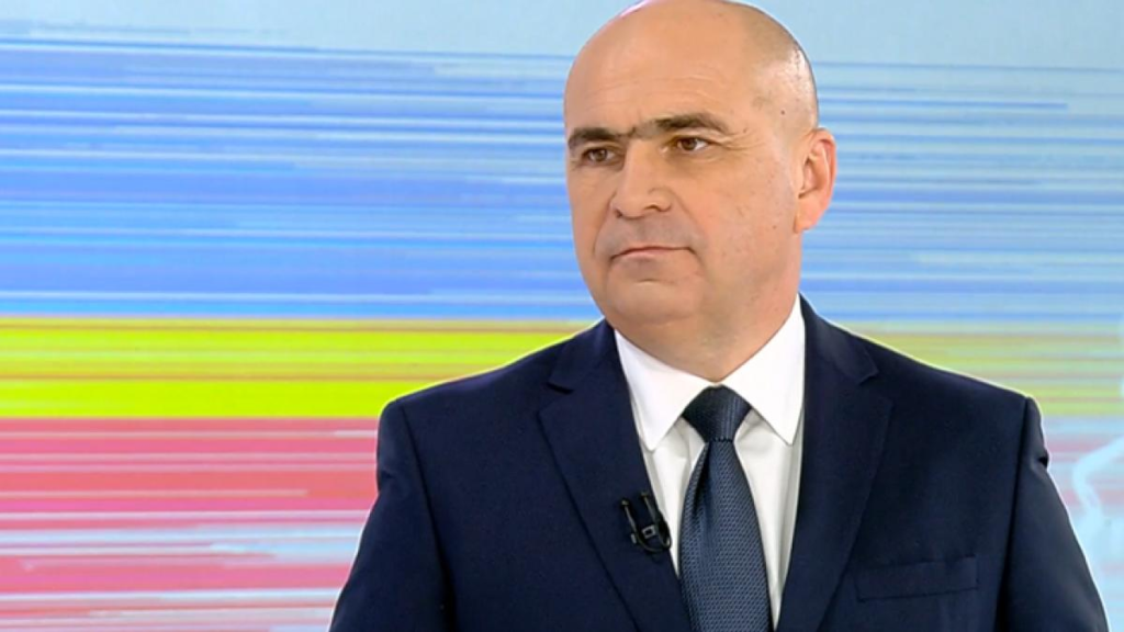 Bolojan a amenințat cu demisia dacă liderii coaliției nu îi aprobă reforma administrației locale