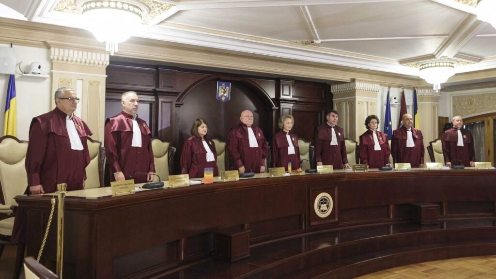 Curtea Constituțională a amânat verdictul la pensiile magistraților. Ilie Bolojan amenințase cu demisia dacă legea pică la CCR