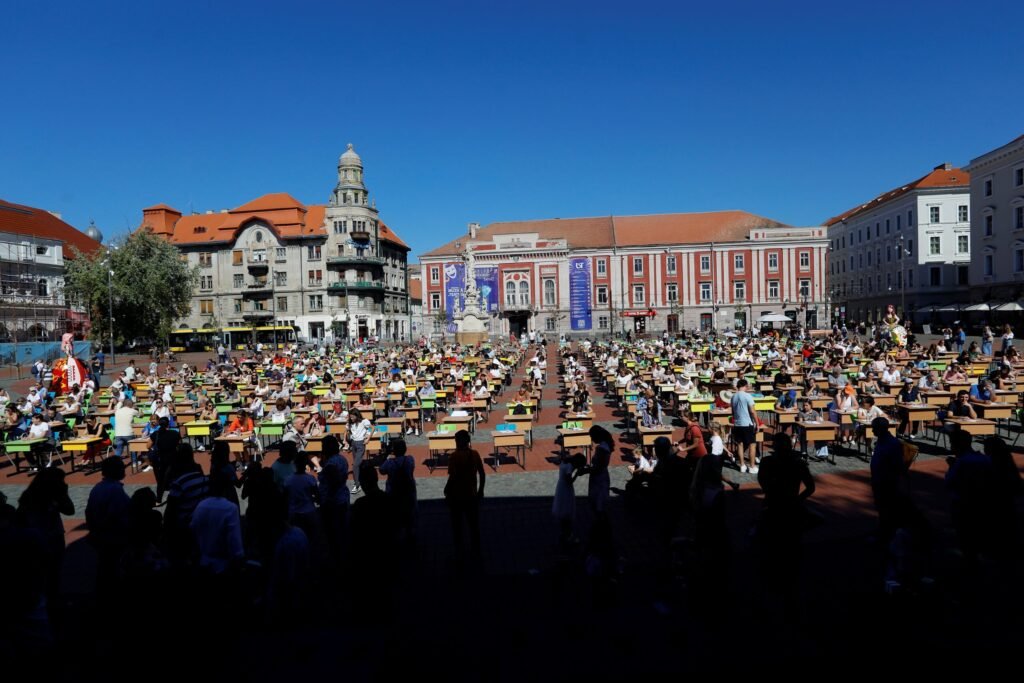 Câteva sute de persoane au participat la „Marea Dictare Urbană” de la Timișoara