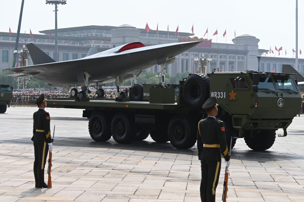 China își arată mușchii: Parada militară demonstrează ambiția lui Xi de a rescrie ordinea mondială. Are, totuși, o mare vulnerabilitate