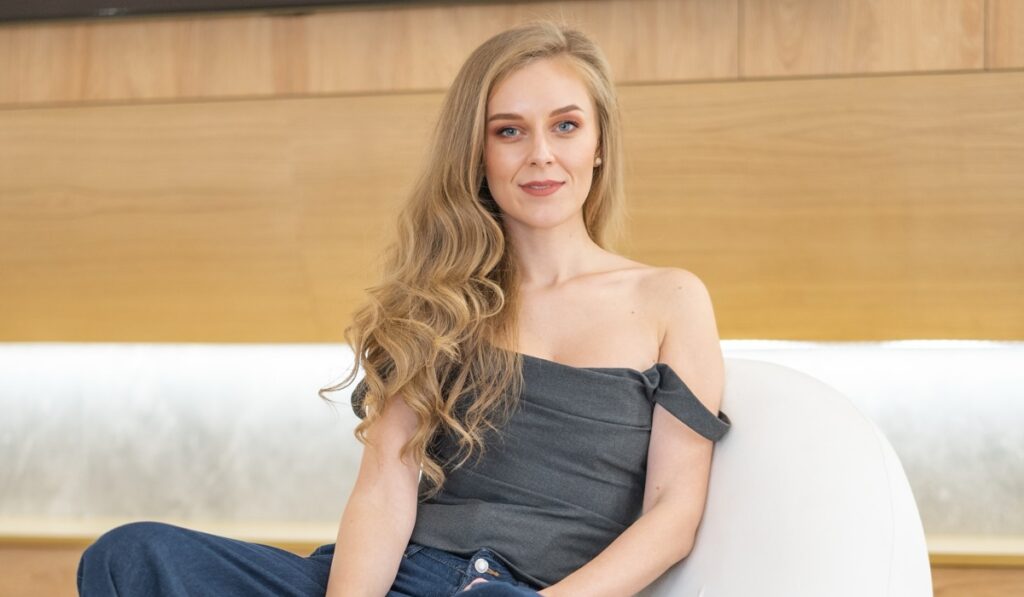 Cine este Cristina Postu de la Asia Express 2025. Puțini știu cu ce se ocupă prietena Alinei Pușcău