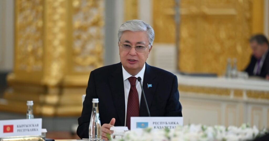 Comerț cu avioane și locomotive. Trump a aprobat tranzacții în valoare de 12 miliarde de dolari cu Uzbekistan și Kazahstan