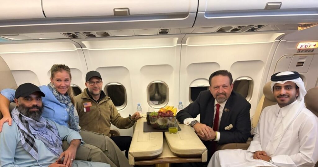 Conducătorii talibani au eliberat un cetățean american după o vizită a trimisului lui Donald Trump la Kabul