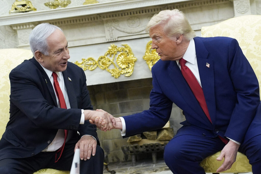 Donald Trump anunţă că Netanyahu susţine propunerea Statelor Unite pentru pace