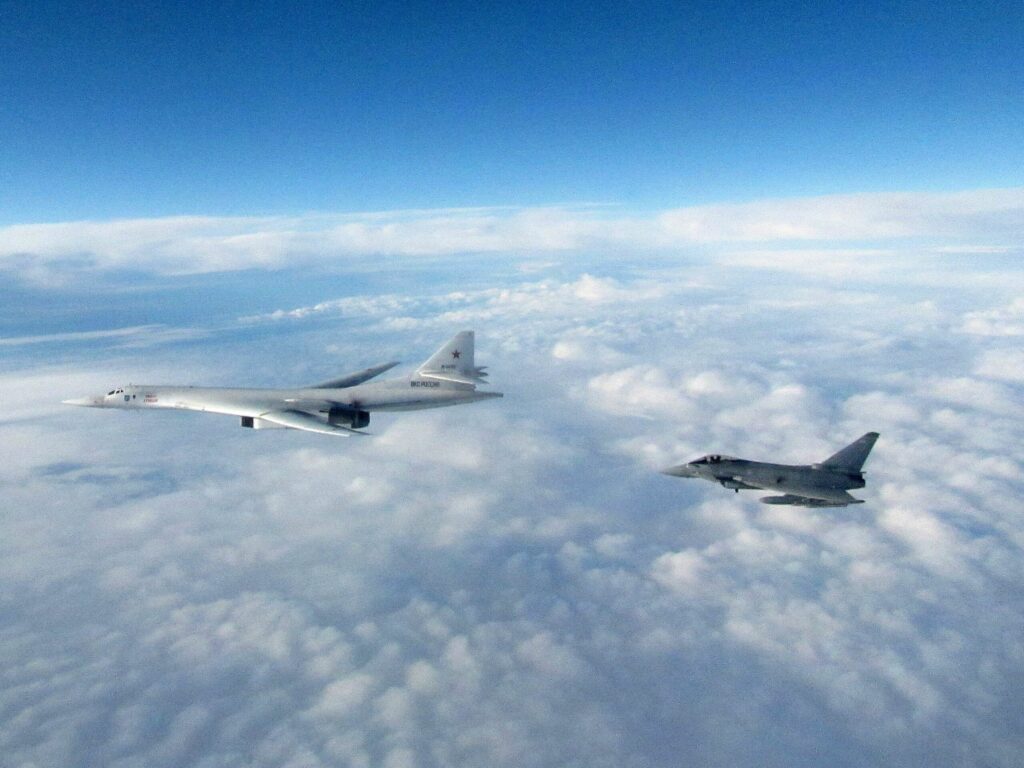 Două avioane britanice au zburat în prima lor misiune de apărare în Polonia. NATO întărește flancurile estice ale Europei pentru a descuraja o eventuală agresiune rusă