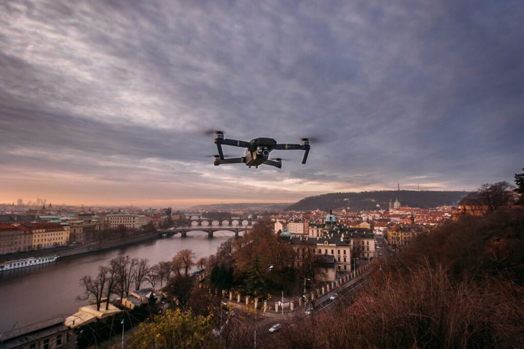 Drone suspecte survolează Germania. Berlinul ia măsuri