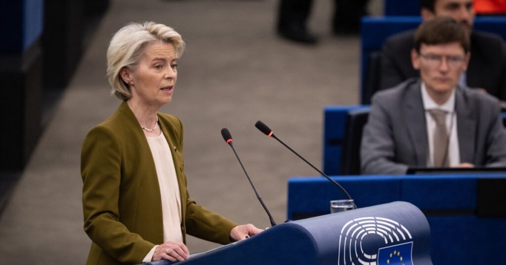 Extrema stângă și extrema dreaptă din Parlamentul European vor depune câte o moțiune de cenzură împotriva Ursulei von der Leyen