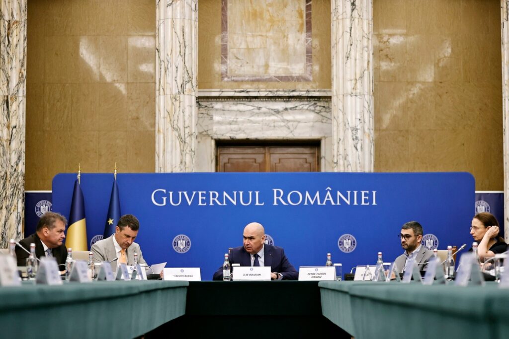 Guvernul pregătește un pachet amplu de reforme în Administrație și Economie. Ce schimbări ar putea aduce