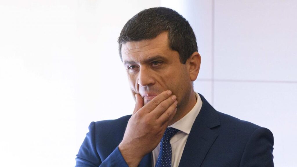 Îl acuză de dezinformare, cu dovezi concludente