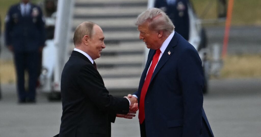 În ciuda amenințărilor, Trump continuă să-l trateze pe Putin cu indulgență. O eroare cu potențial istoric? — Bloomberg
