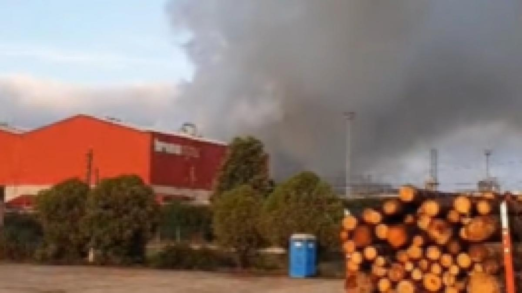 Incendiu cu victime la o fabrică din Sebeș. Planul roșu de intervenție, activat