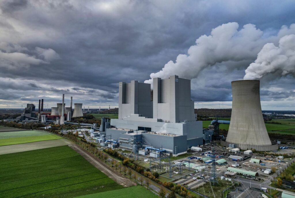 Irlanda va permite conectarea centrelor de date la centrale pe combustibili fosili