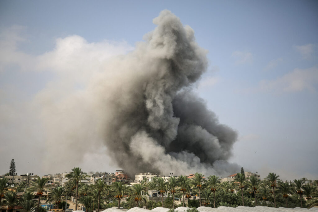 Israel avansează ofensiva în orașul Gaza. Raidurile aeriene au ucis cel putin 19 persoane