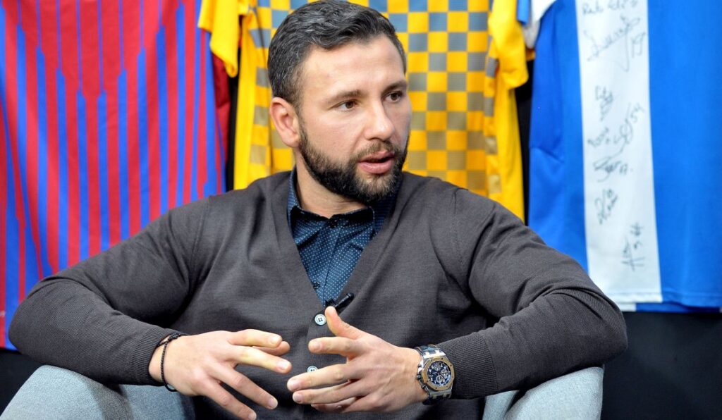 Fostul fundas al echipei Sahtior Donetk si al reprezentativei nationale de fotbal, Razvan Rat,raspunde intrebarilor adresate de moderatori in timpul emisiunii ProSport Live, miercuri 6 februarie 2019, in Bucuresti. MARIAN ILIE / MEDIAFAX FOTO