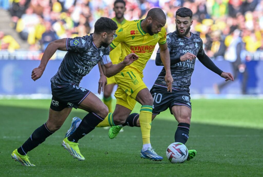 L'Equipe vine cu noutăți de la negocierile dezvăluite de GSP în Superliga: „Au făcut și ei oferta”