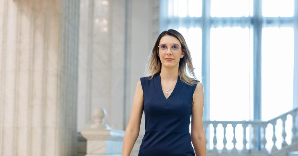 Liderul USR Dominic Fritz spune că moţiunea simplă împotriva Dianei Buzoianu reprezintă o dublă amenințare pentru extremiști