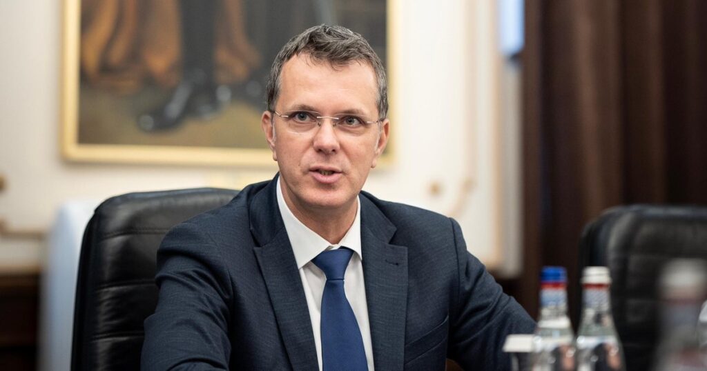 Mii de soldați NATO și sute de vehicule blindate ajung în România. Ionuț Moșteanu: „Ne antrenăm împreună cu aliații”