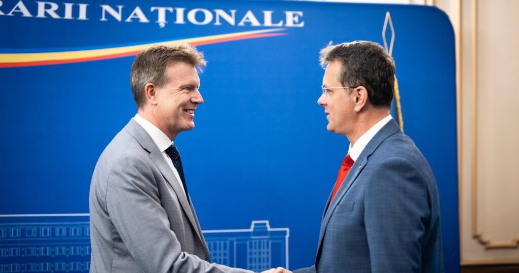 Ministrul Apărării Naționale, întâlnire cu ambasadorul Marii Britanii la București. Trei subiecte fierbinți discutate de cei doi oficiali
