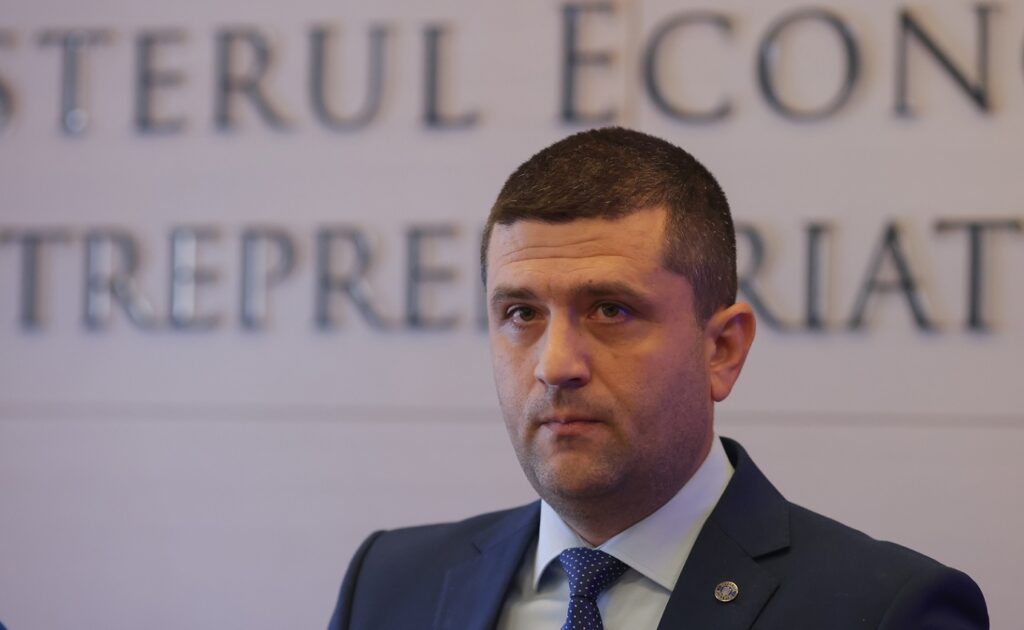 Miruță: „Vin foarte mulți bani într-o perioadă scurtă de timp” - Programul SAFE, șansă pentru industria românească de apărare