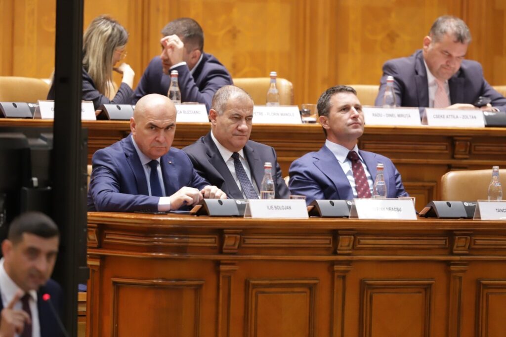 Nori negri deasupra Palatului Victoria. Scenariile privind viitorul guvernării și numele vehiculate ca premier