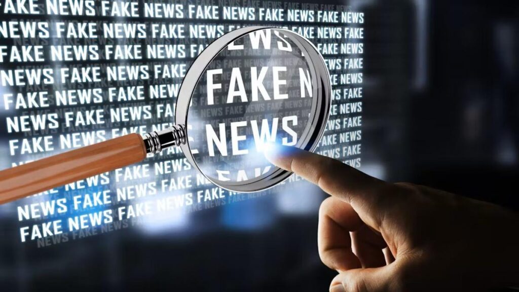 O nouă materie: CNA vrea să-i facă pe toți profesorii experți în combaterea dezinformării