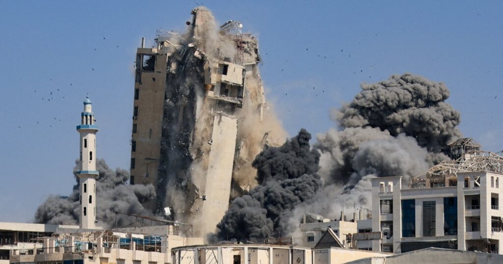 Ofensiva militară israeliană în Gaza City. Ministrul Apărării: „Gaza arde”