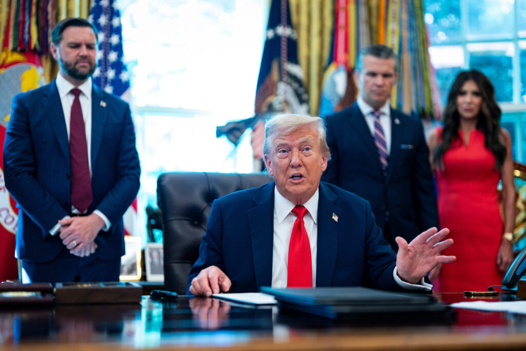 Oficialii din Illinois critică planul lui Trump de a trimite trupe federale în Chicago