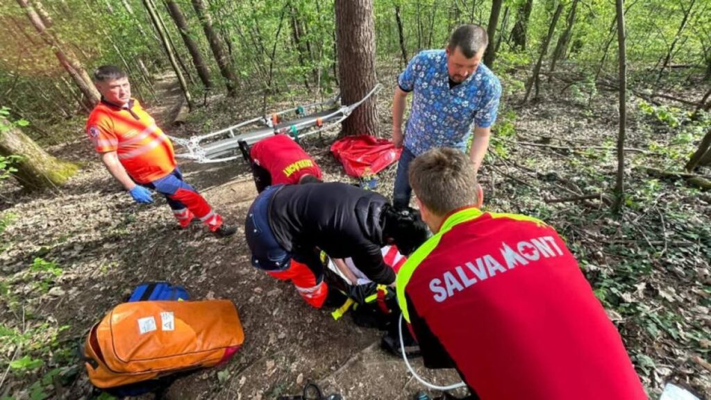 Persoană decedată găsită pe munte, alte 14 persoane au fost salvate în ultimele 24 de ore