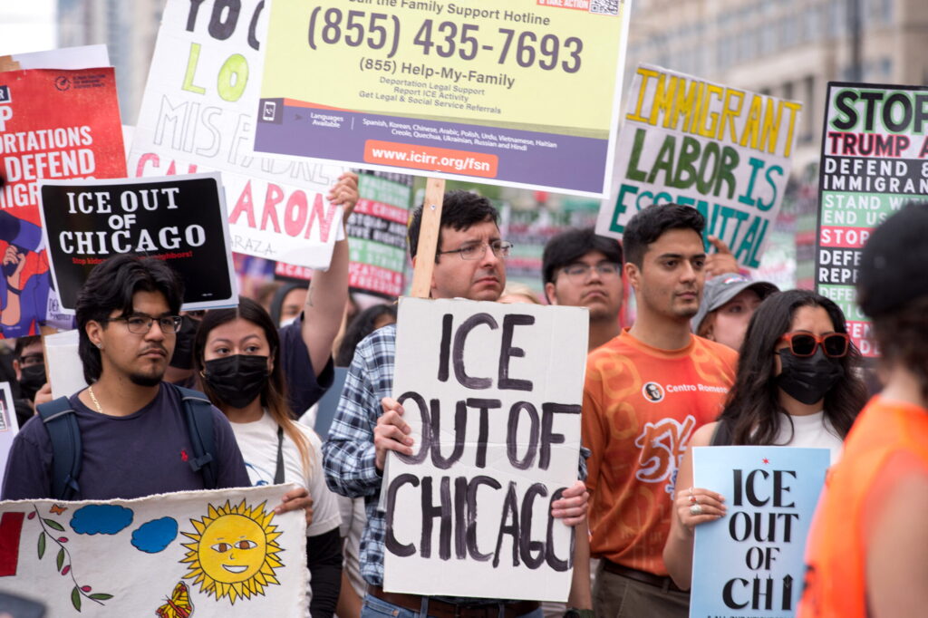 Peste 400 de arestări în operațiunea de imigrație din zona Chicago în mai puțin de două săptămâni