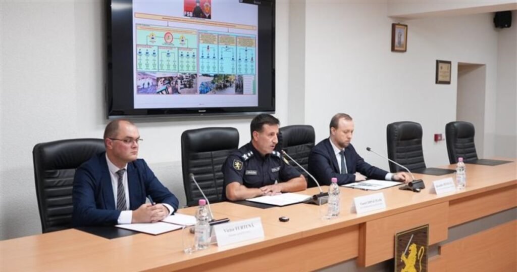 Peste 70 de persoane reținute în R.Moldova după ce ar fi fost instruite de ruși, în Serbia, să destabilizeze țara la alegerile de duminică Peste 70 de persoane reținute în R.Moldova după ce ar fi fost instruite de ruși, în Serbia, să destabilizeze țara la alegerile de duminică