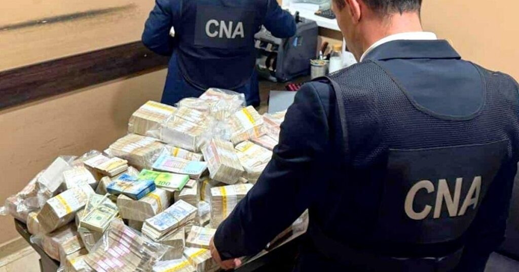 Peste un milion de euro destinat cumpărării voturilor, confiscat într-o singură zi în Republica Moldova