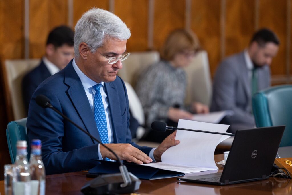 Pîslaru anunță că o instituție subordonată MIPE a organizat excursii pe banii statului pe Coasta de Azur și în Cipru: Am demis directorul