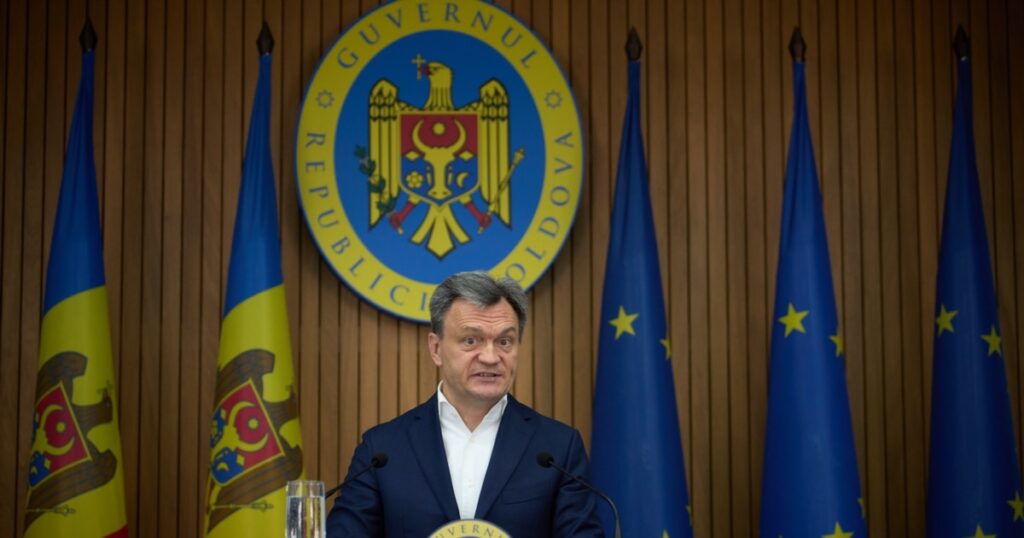 Premierul moldovean Dorin Recean acuză Rusia că-i ține țara sub asediu și că intervine în alegerile parlamentare din R.Moldova