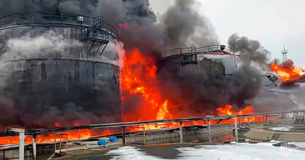 Rafinăria de la Volgograd, care prelucrează 5,6% din petrolul rusesc, oprită