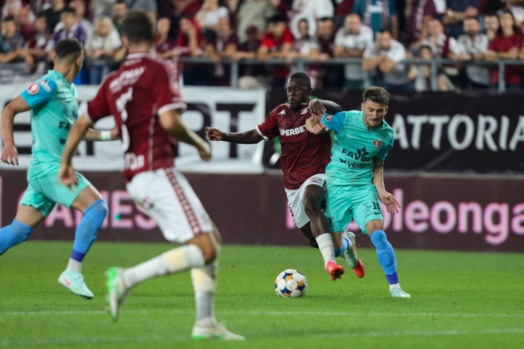 Rapid câștigă la limită cu Petrolul în etapa 11 a Superligii și urcă pe locul secund în clasament
